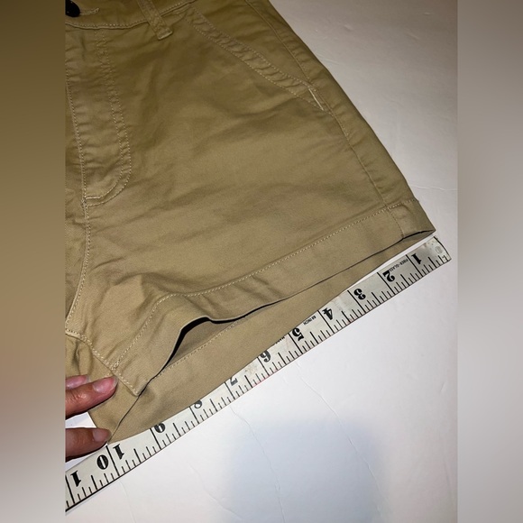 Abercrombie & Fitch Khaki Shorts - Picture 12 of 12